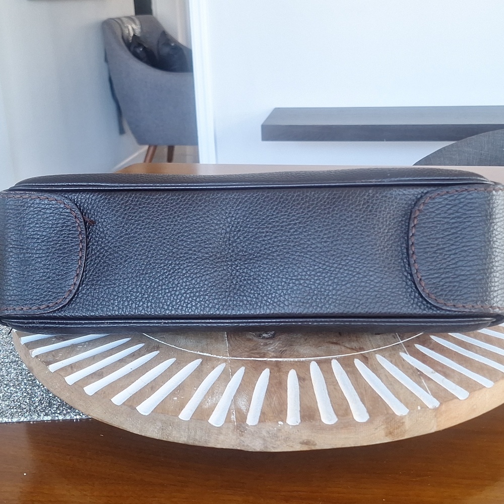 TODS Leather Shoulder Bag - Picture 13 of 14